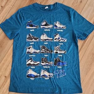 Retro Kicks Blue Heathered Cotton T-Shirt Men's Size Large NWOT